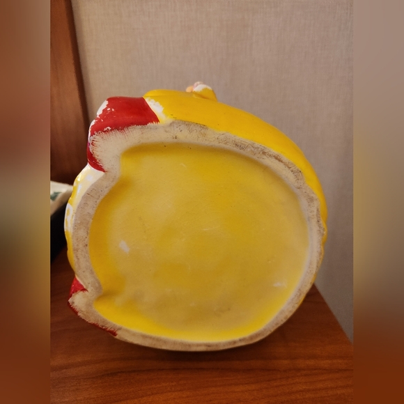 Vintage/Antique Yellow Porcelain Handpainted Girl Cookie Jar - Picture 10 of 11